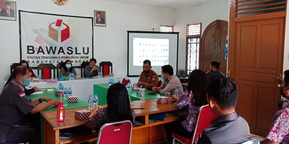 Peningkatan Kapasitas SDM tentang Pelatihan Moderator Bawaslu Kabupaten Landak