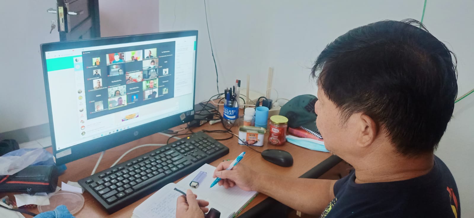 Menghadiri Sekolah Pengawas Pemilu