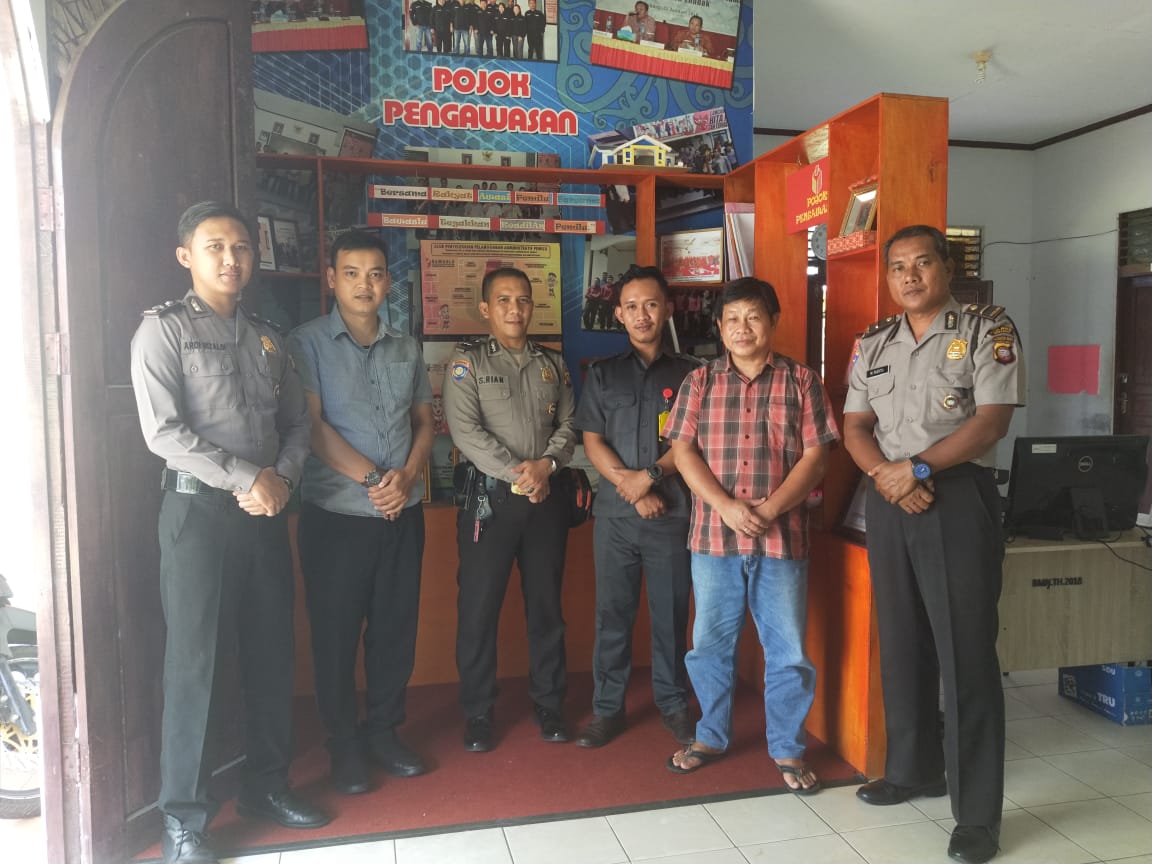 Kunjungan dari SatBinmas Resort Landak