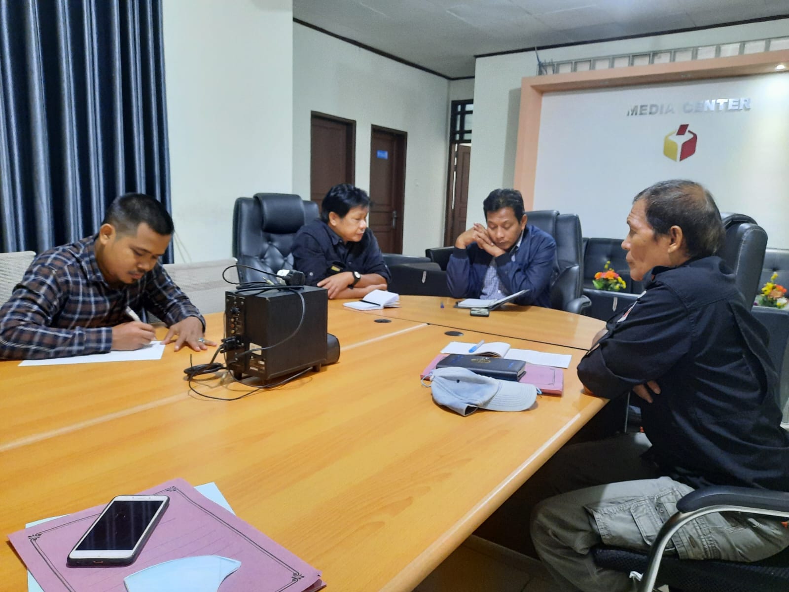 Judul: Konsultasi dan Koordinasi ke Bawaslu Provinsi