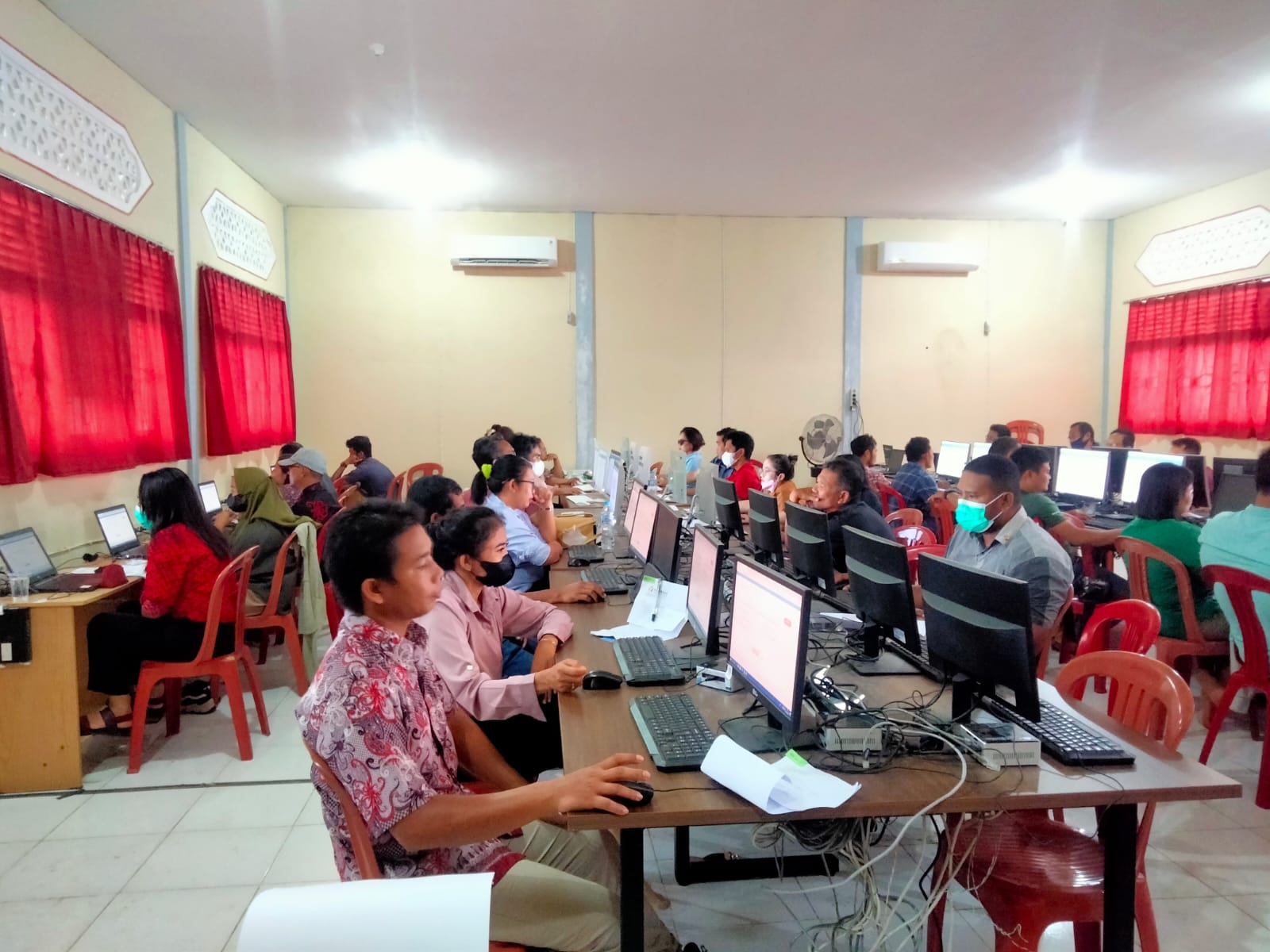 Bawaslu Landak Lakukan Seleksi CAT Untuk Calon Panwaslu Kecamatan