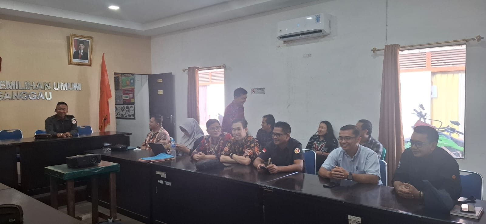 Dokumentasi kegiatan rapat HPS di Kabupaten Sanggau  (14/10/2025).
