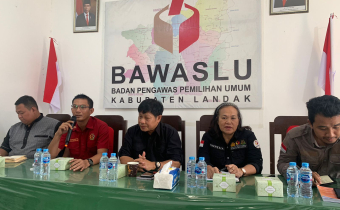 Sentra Gakkumdu Kalbar Laksanakan Rapat Persiapan Penanganan Pelanggaran Pidana Pemilu 2024 di Landak