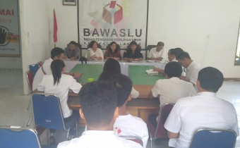 Rapat Internal Bawaslu Landak
