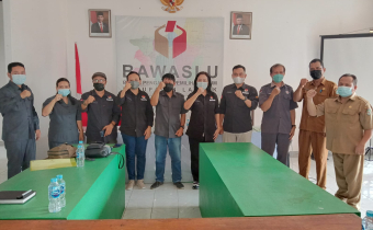 Menerima Visitasi Komisi Informasi Provinsi Kalbar