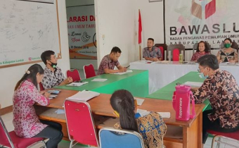 Peningkatan Kapasitas SDM terkait Penyelesaian Sengketa Proses Pemilihan kepada Staff di lingkungan Bawaslu Kabupaten Landak